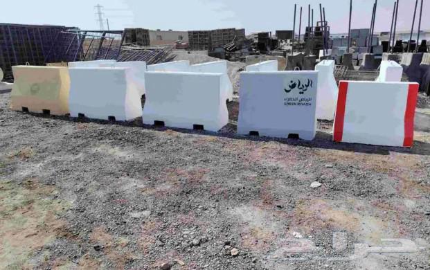 حواجز و خرسانية ومصدات مواقف سيارات و زينة حدائق عامة64594133488385113