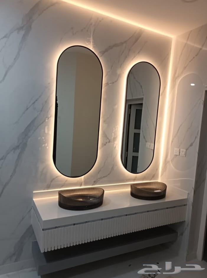 Round mirror with backlighting, excellent shape with supply and installation64594132920962111