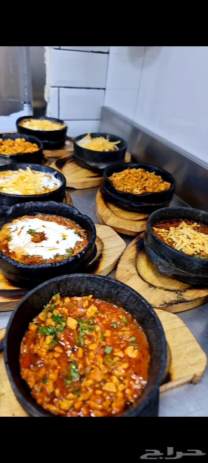 Cooking oil expert of all types, including trays, cleaning, fish batter, and chicken nuggets64594261307010111