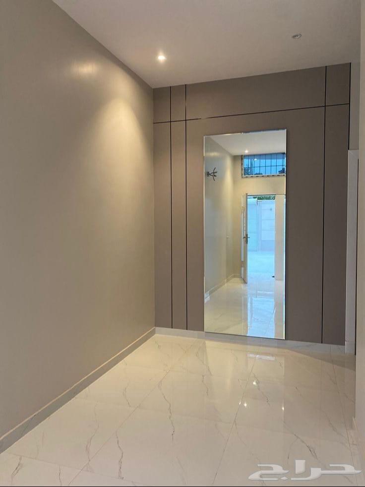 Installation of Sheboard, artistic screen backgrounds, and painting64594118982785114