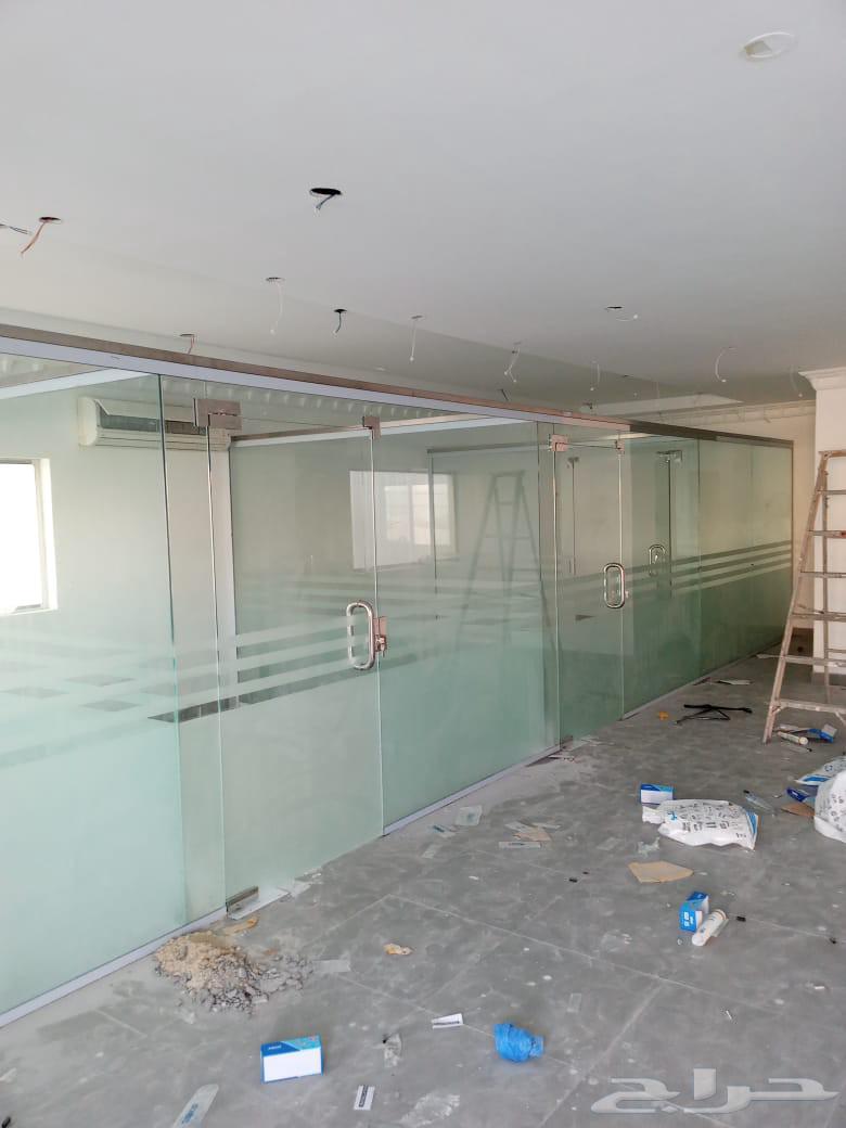 Sekurit glass installation for shower enclosures, office partitions, table tops, and mirrors64594036345603113