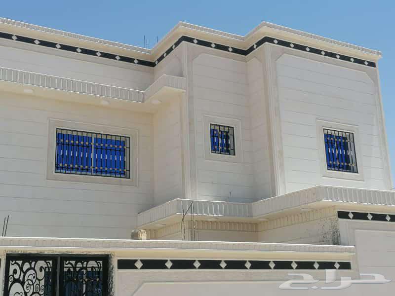 Colored plaster, alternative to natural stone and exterior decorations64594259916163111