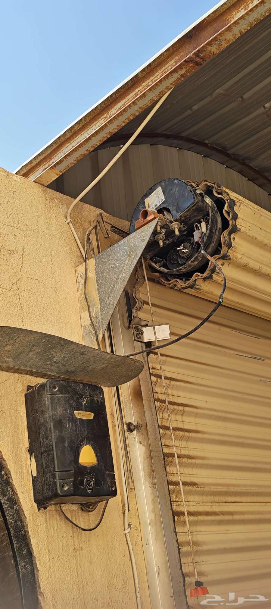 صيانه وتركيب جميع الأبواب الاتماتكيه مع الضمان بالرياض64594118483201111