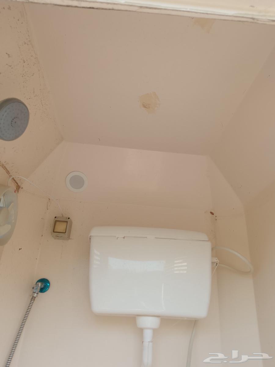 حمام فيبر للبيع لأهل البر والاستراحات نضيف مع كامل أغراضه ال64748645982593114