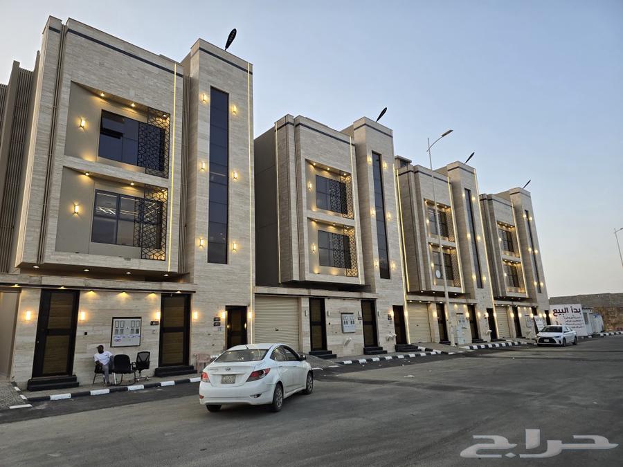VIP Top-Floor Apartments for Sale with Private Rooftop in Al-Rajhi Layout, Al-Dhurfah, Khamis Mushait – SAR 550,00064606245711233111