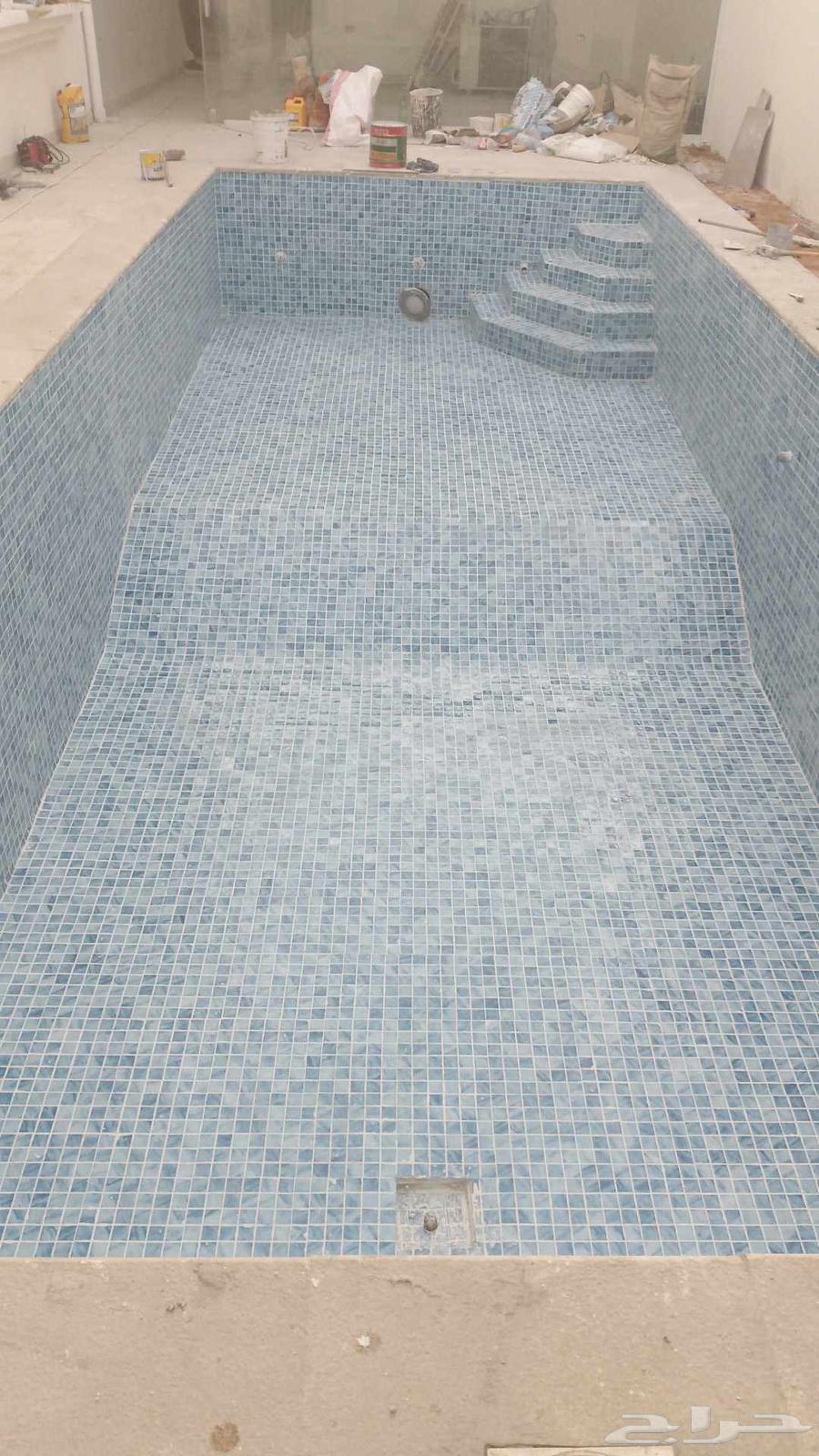 معلم بناء الياسه السيراميك البلاط بنادوره النترلوك64606460835073111