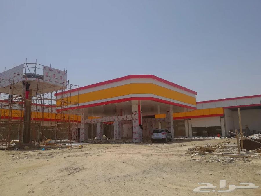 Installation of Cladding and Glass Facades64606290575105114