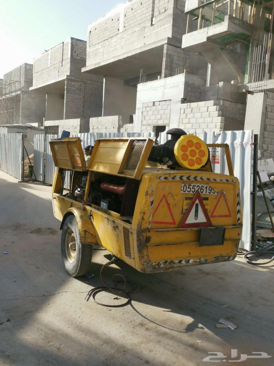 Concrete roughening compressor with sand and sandblasting for rust removal and cleaning64606446573314110