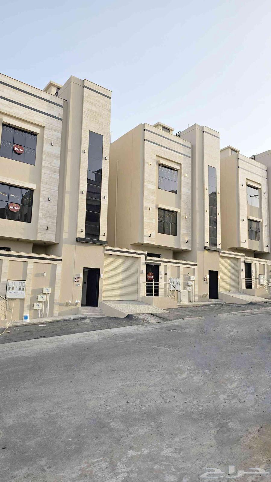 For Sale: 2nd Floor Apartment with Private Rooftop, Functional Elevator, Priced at SAR 520,00064606231806465111