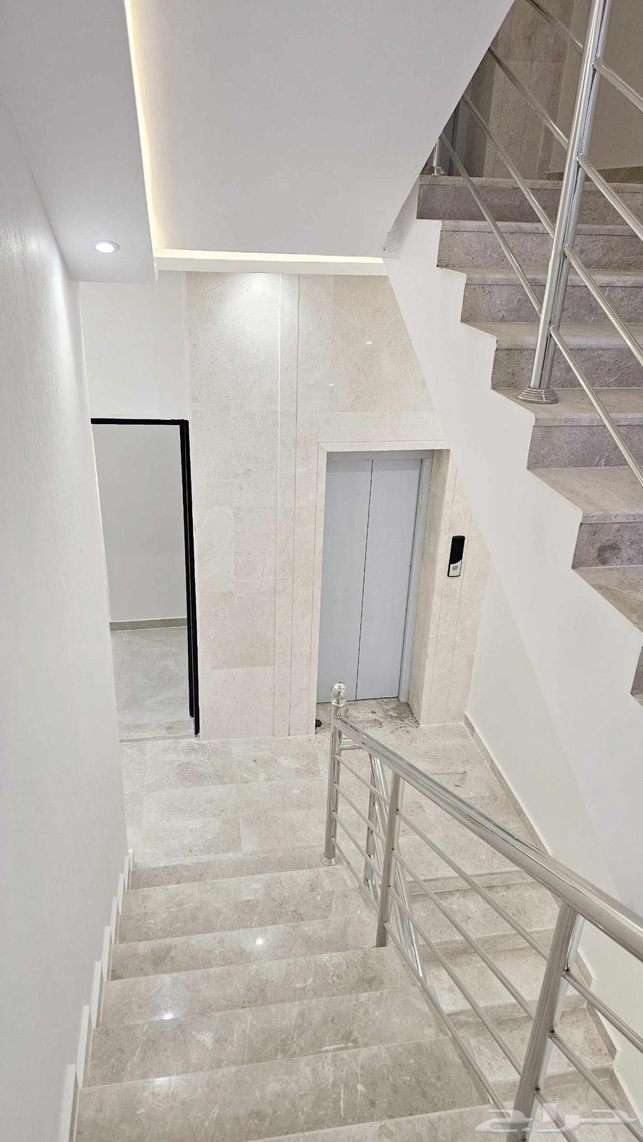 For Sale: 2nd Floor Apartment with Private Rooftop, Functional Elevator, Priced at SAR 520,00064606231806465112
