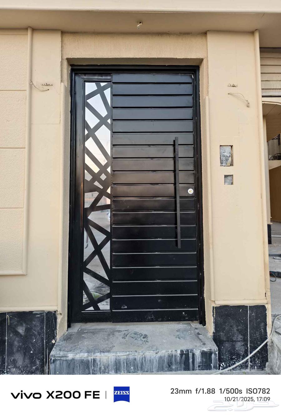 حداد ابواب ودربزينات ومظلات64606390190337113