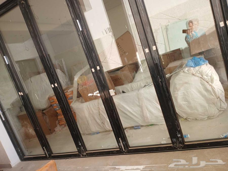 Aluminum Technician and General Decorations: Industrial Precision and Efficiency in Performance64613440089858112