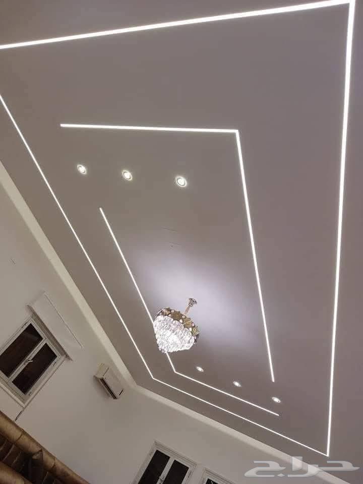 Painter specializing in interior and exterior decorative coatings, graffiti, profiles, and insulation repairs64613426039171112