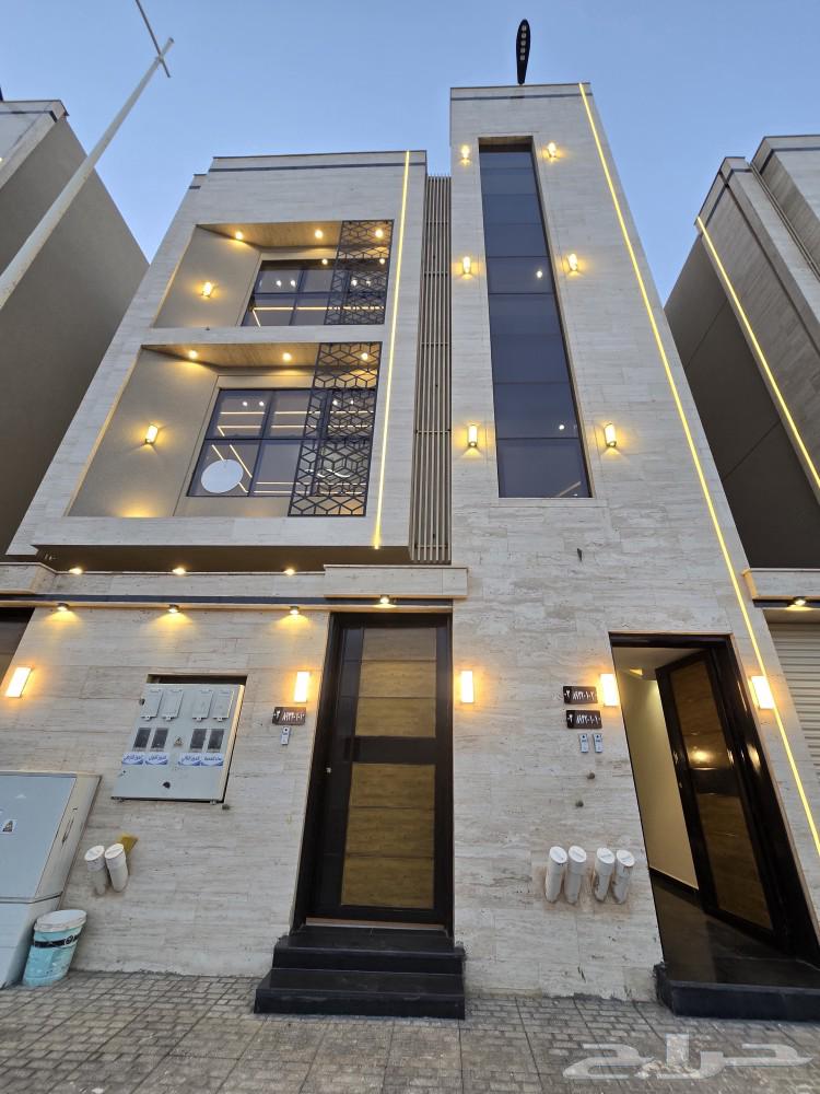 VIP Top-Floor Apartments for Sale with Private Rooftop in Al-Rajhi Layout, Al-Dhurfah, Khamis Mushait – SAR 550,00064606245711233113