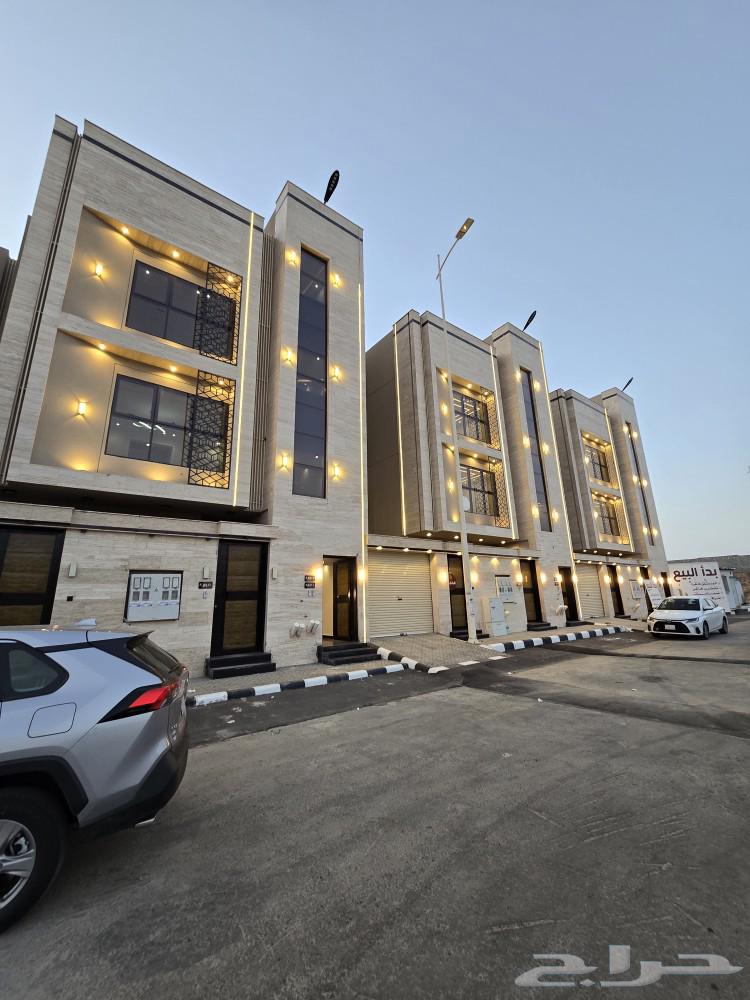 VIP Top-Floor Apartments for Sale with Private Rooftop in Al-Rajhi Layout, Al-Dhurfah, Khamis Mushait – SAR 550,00064606245711233110