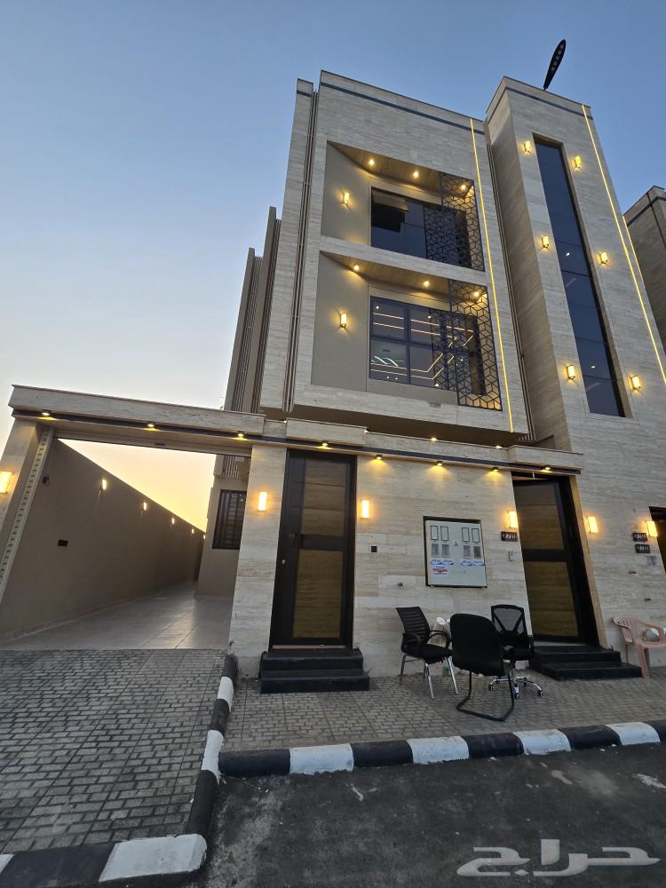 VIP Top-Floor Apartments for Sale with Private Rooftop in Al-Rajhi Layout, Al-Dhurfah, Khamis Mushait – SAR 550,00064606245711233112
