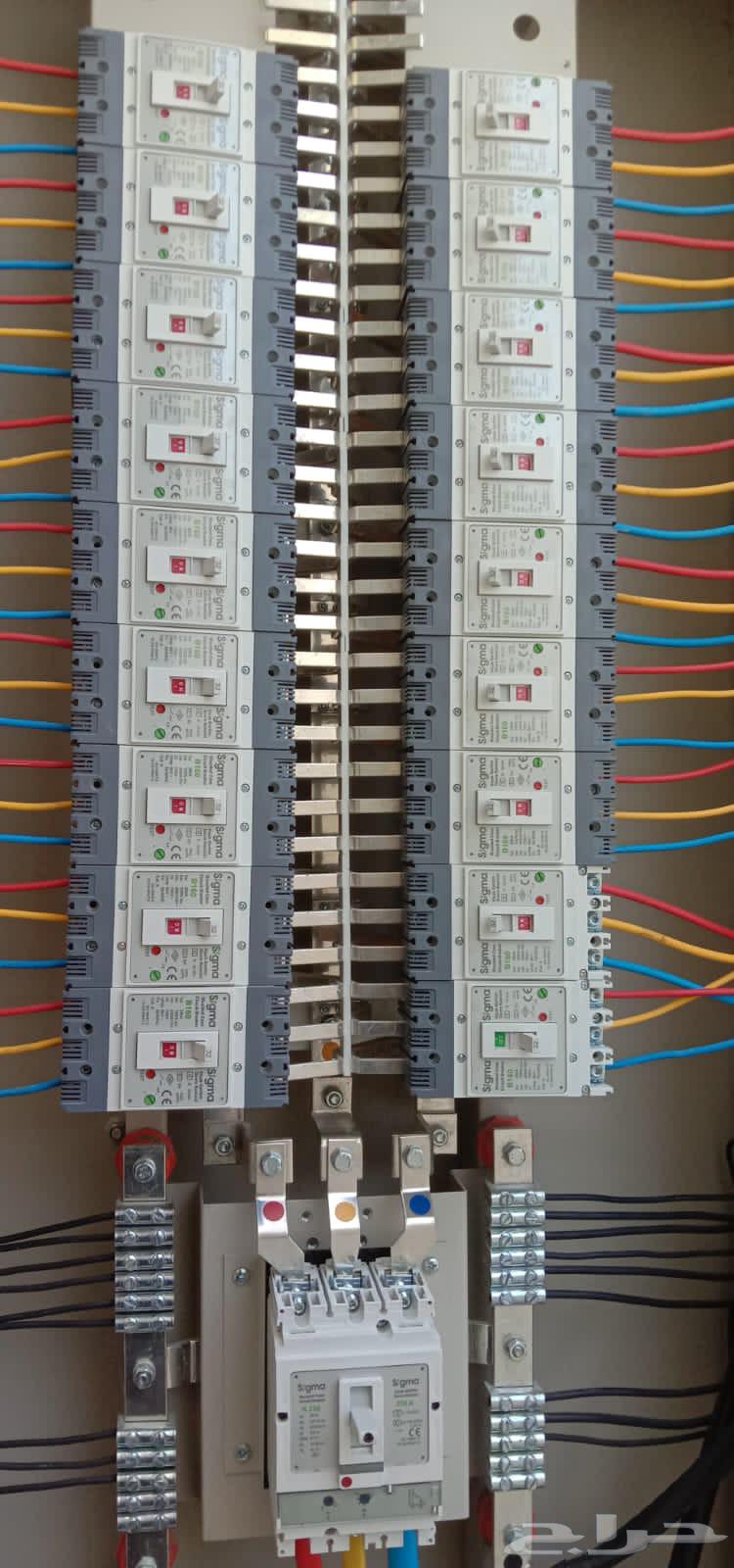 معلم كهربائي الهندي مكيف سبليت وبتوك تأسيس وتشطيب سباق64606389700867111