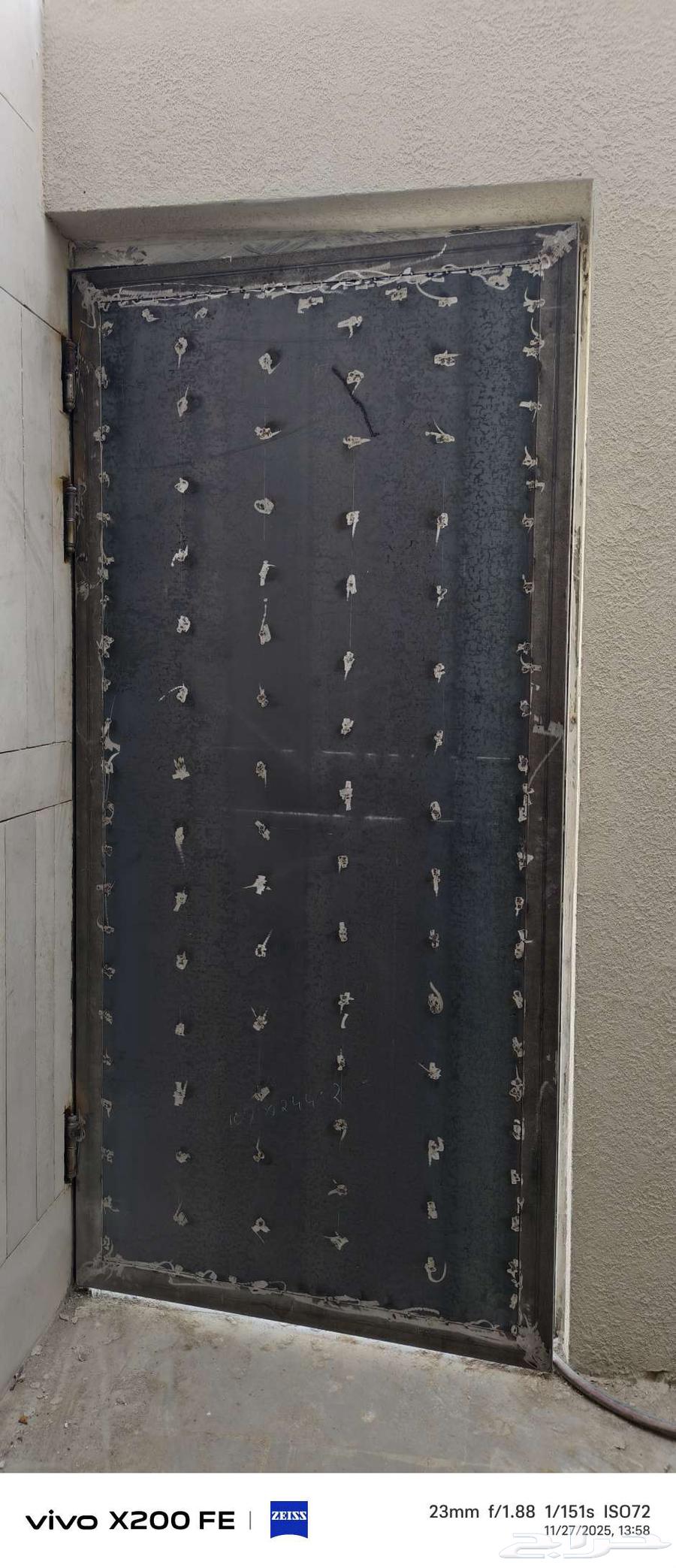 حداد ابواب ودربزينات ومظلات64606390190337111