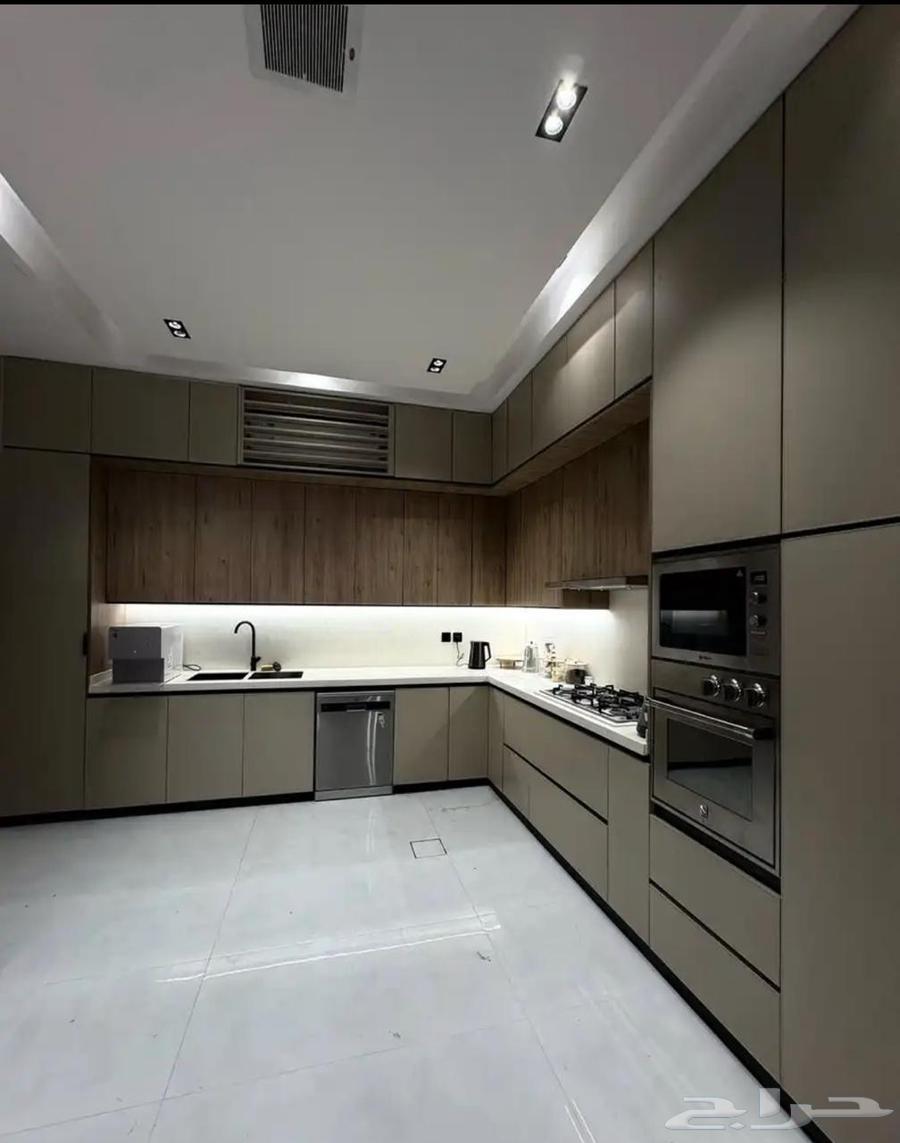 Cabinets, Doors, and All Carpentry and Decoration Works64619038031106112