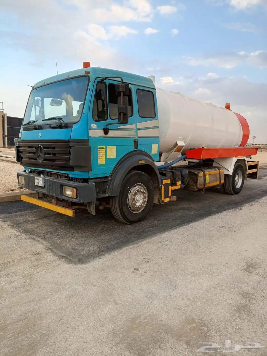 Septic tank pumping, sewer line unclogging, and portable toilet removal.64619052783617112