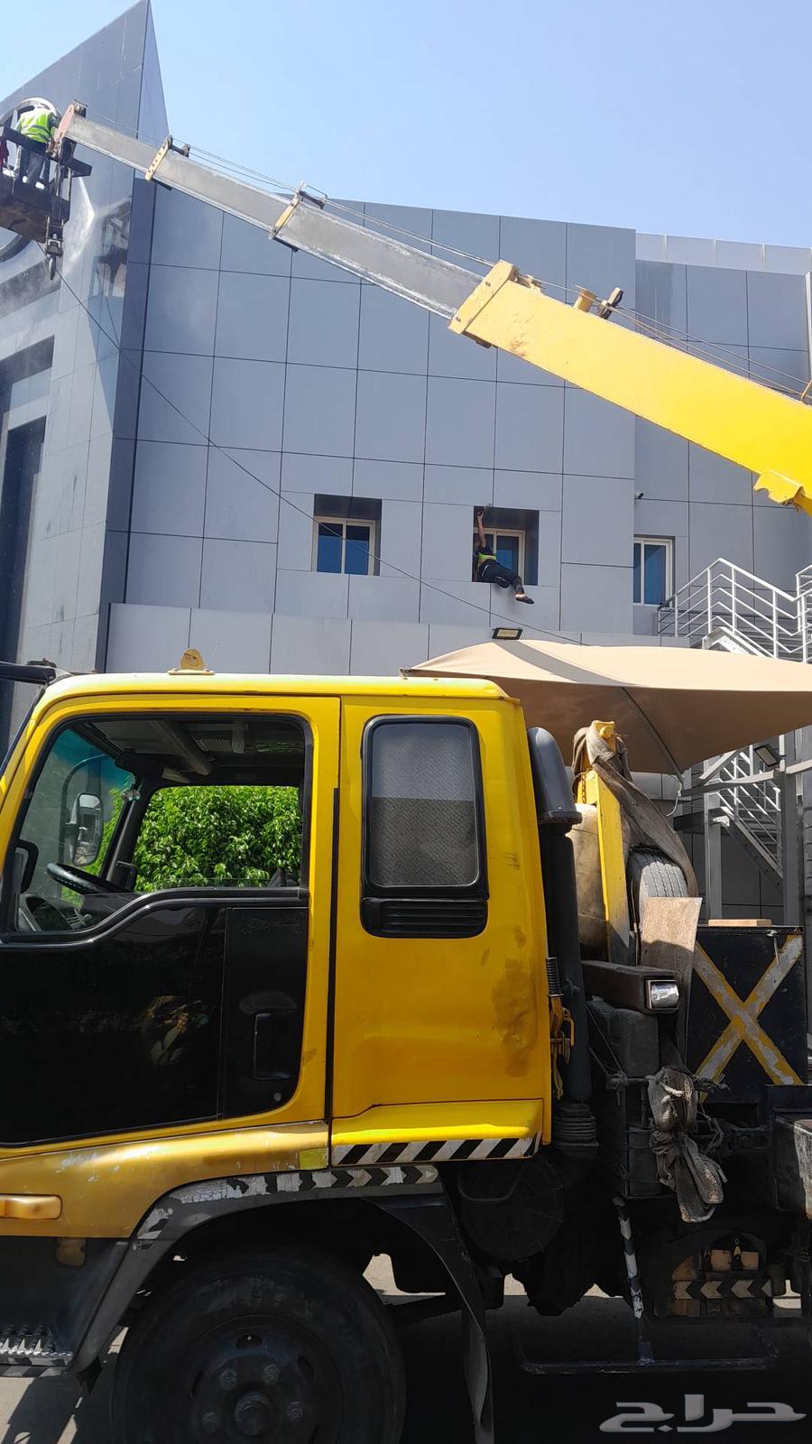 Glass and Cladding Cleaning in Jeddah64613467291651112