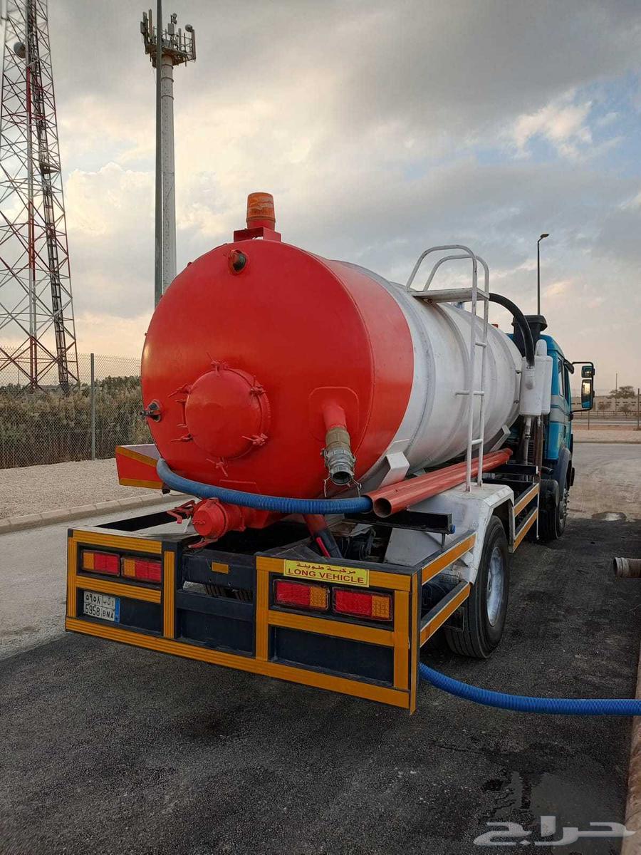 Septic tank pumping, sewer line unclogging, and portable toilet removal.64619052783617113