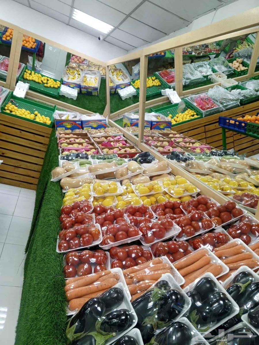 للتقبيل للبيع محل خضار وفواكه ودواجن64613425472514110