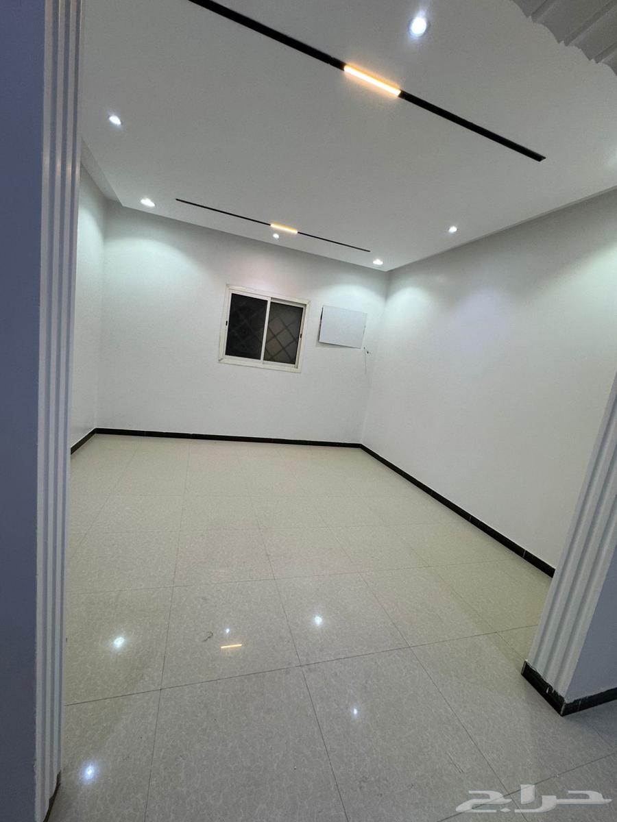 للبيع شقتين بصك واحد بالرمال الذهبي شارع 20 السعر 700 الف64619007998339112