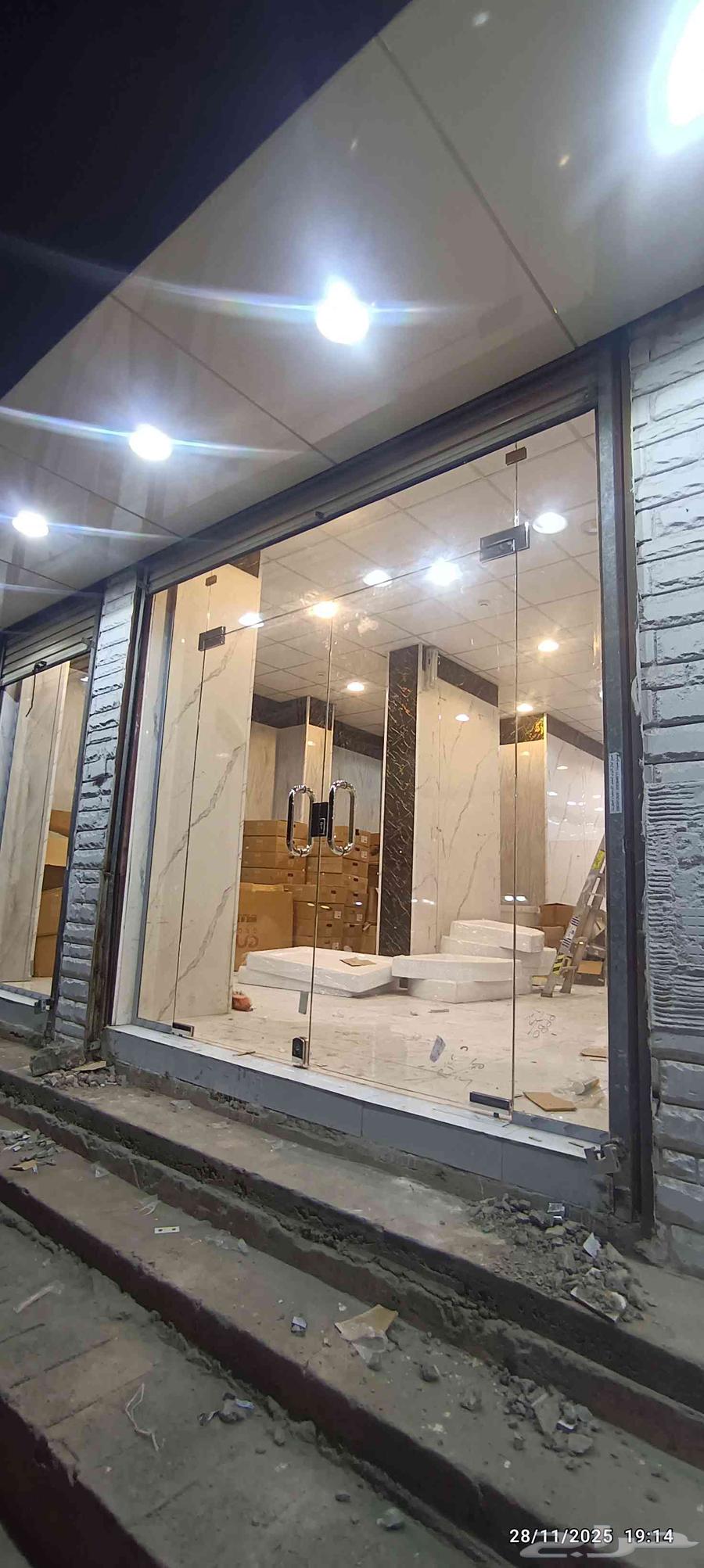 For tempered glass and mirrors: office partitions, shop façades, balconies64619023056899113