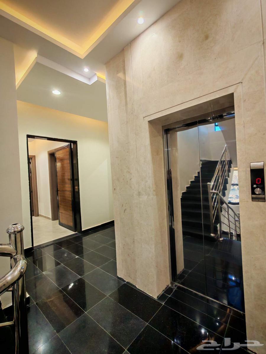 للبيع بحي الاسكان شقق تمليك علوي ب 550 الف بسطح مصعد شغال64618902762626114