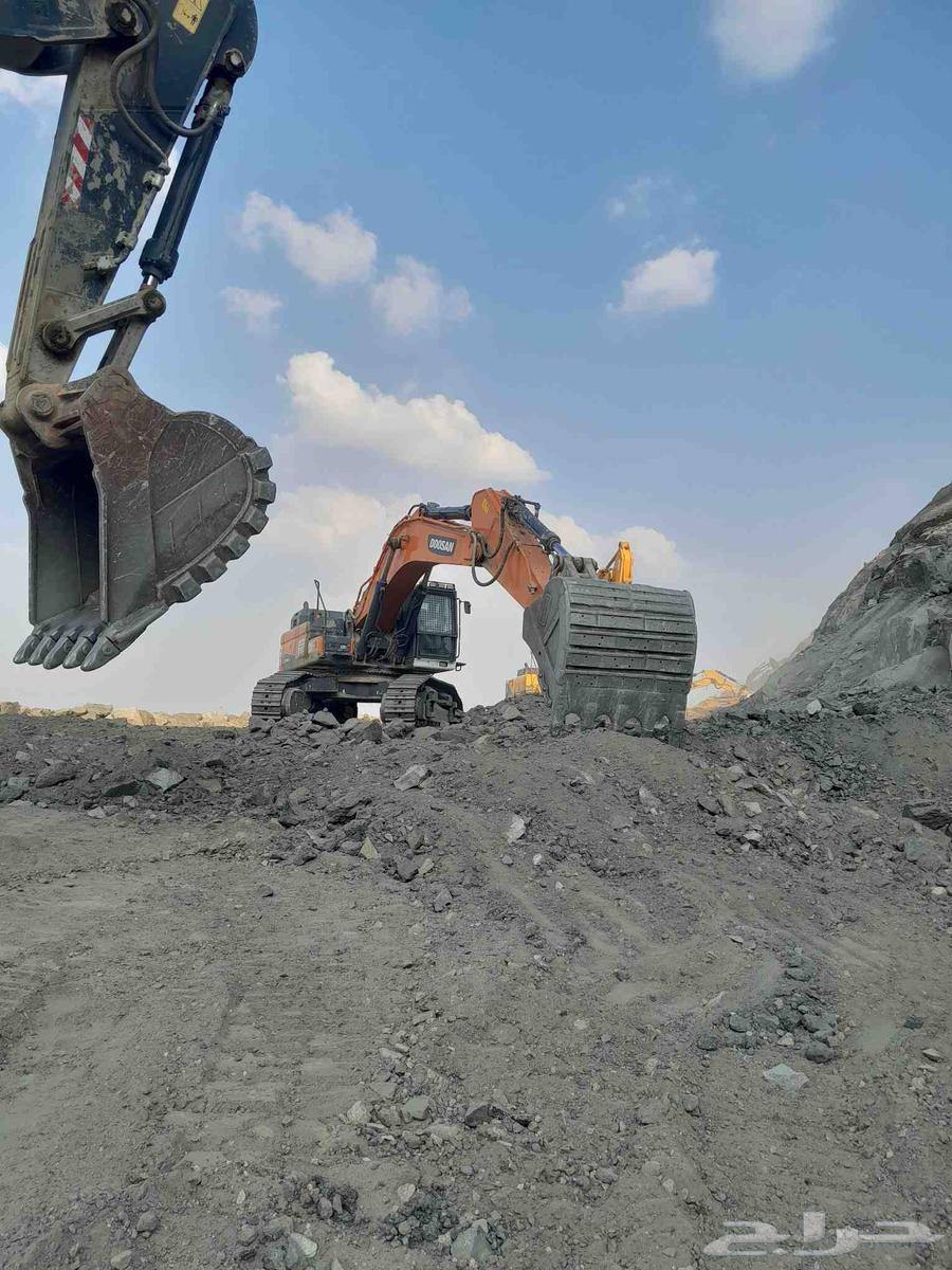 بناءالحجر وقص الارضي وتخريم الجبال وهداد. رقم الاتصال64619037253121111