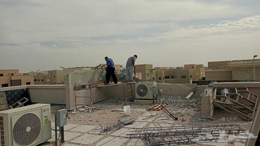 انا مقاول تكسير وترميم خرسانه وتبوك ولياسه والسعر مناسب64618934178049112