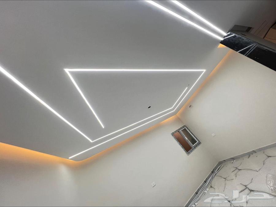 We offer design and execution of decorative plastering and painting64613426226691114