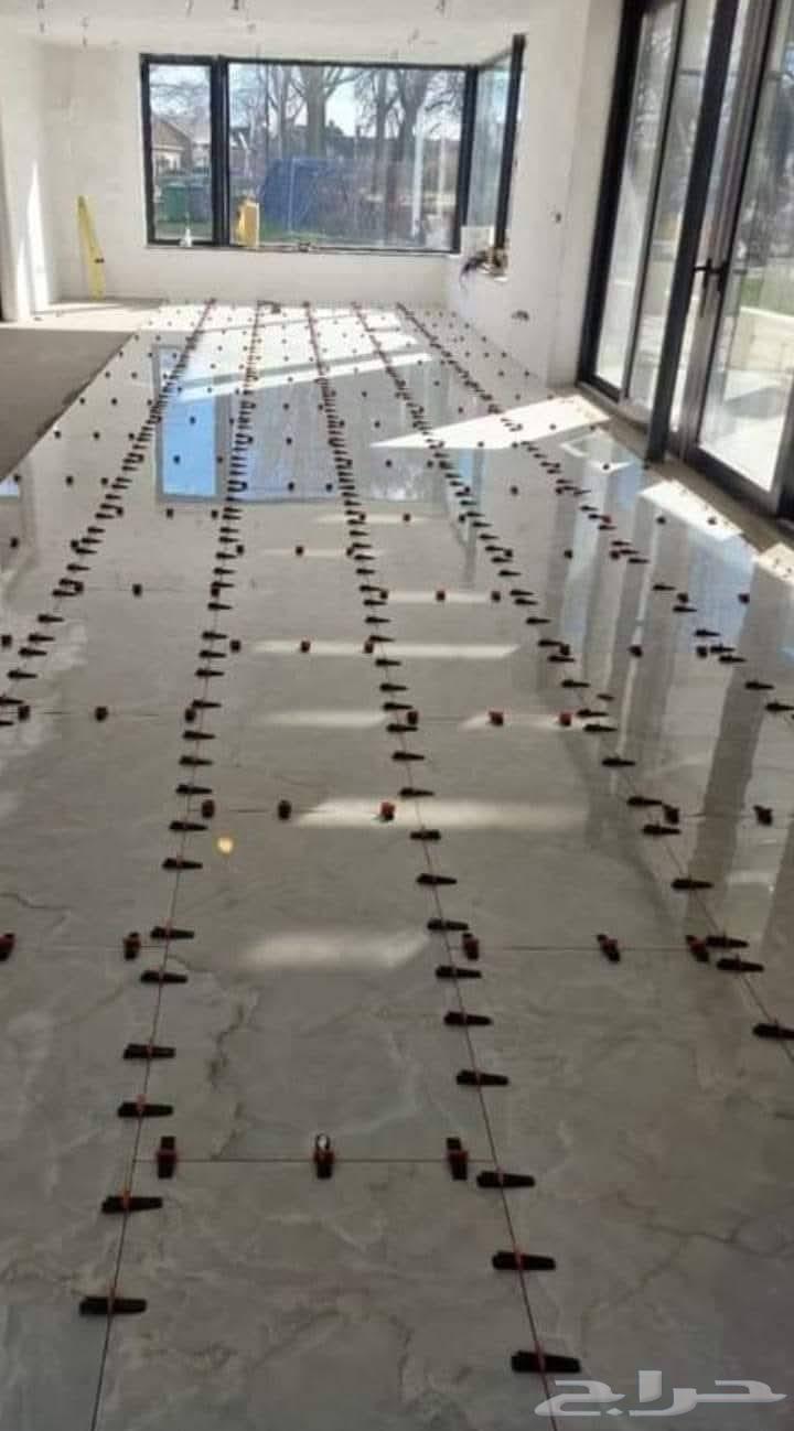 معلم سيراميك وبورسلان وباركيه خبره 15 سنه خميس مشيط64618948954882112