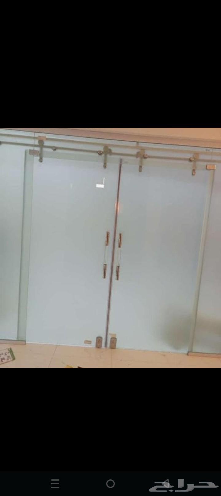 Fixed and Sliding Scratched Glass for Shop Fronts, Office Partitions, and Shower Enclosures64619167020035111