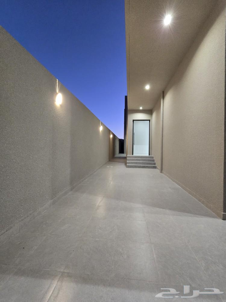 للبيع دور أرضي 6غرفVIP حوش ومدخل سياره من 550 ألف بأحد رفيده64618917710209112