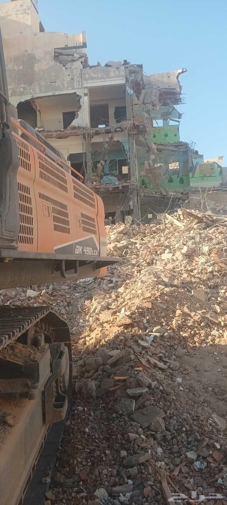 هدم عماير مجاني مقابل الانقاض والحديد64619095987202111