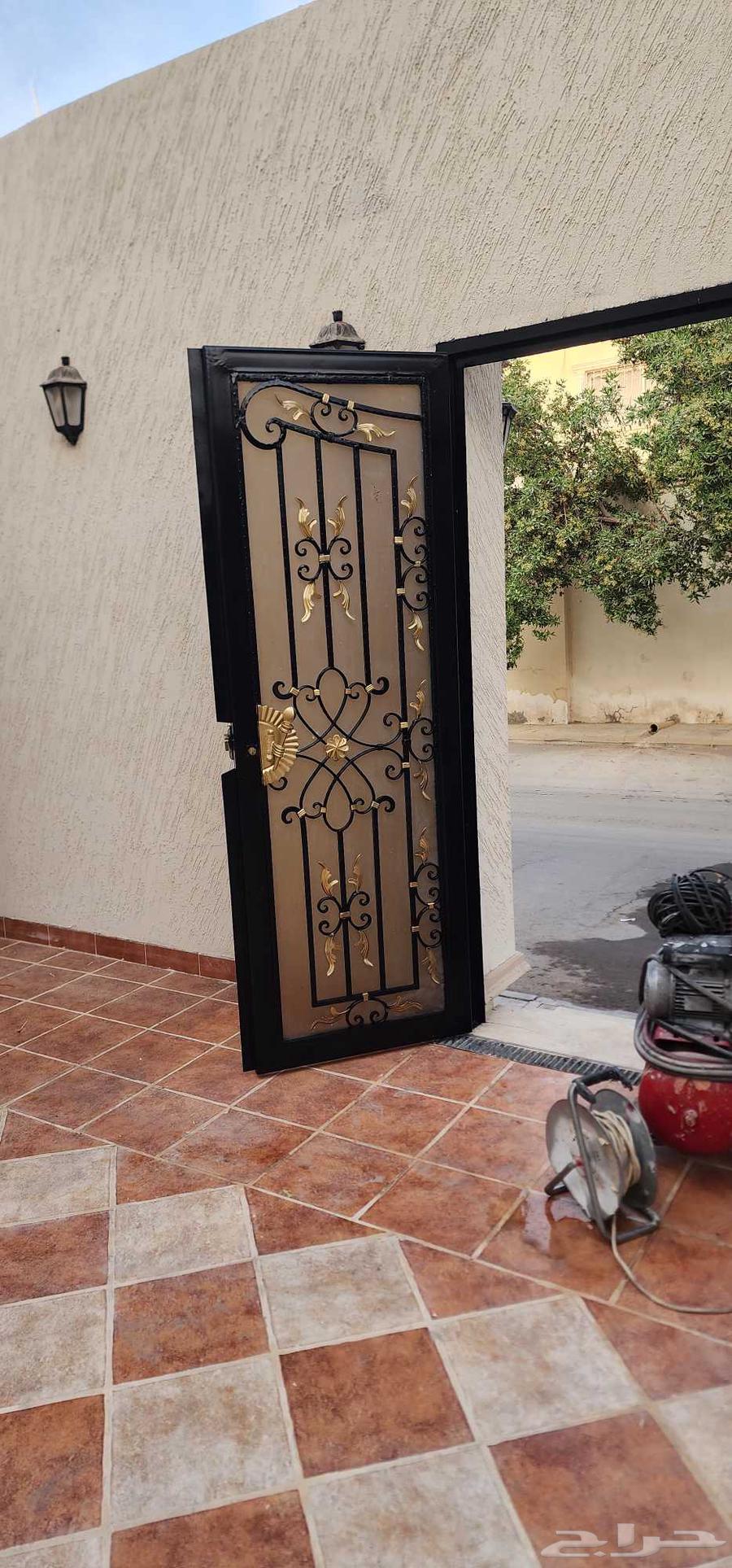 دهان ابواب حديد وخشب نراي زيتي64613455057793114