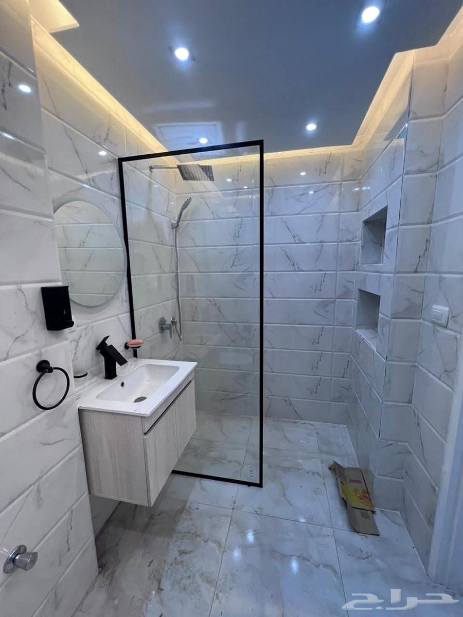 توريد وتركيب زجاج سكريت صيانة ابواب سكريت حاجز شاور سكريت64618963365250111