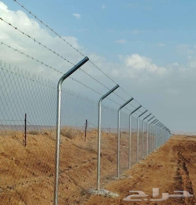 نقوم باتوريد واتركيب جميع انواع الشبوك والملاعب الهناقر64625614210819111