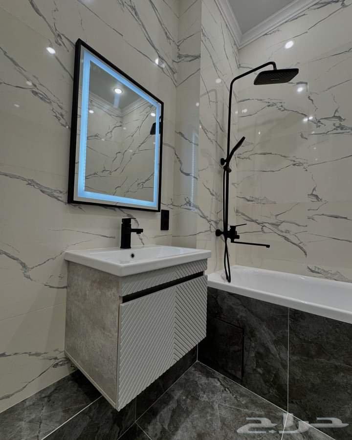 فني كهربائي وسباكة تاسيس وتشطيب وترميم وتحويل الكهرباء64625613578114113