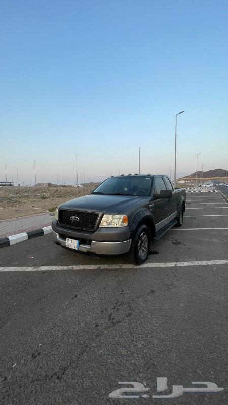 Ford F-150 Pickup Truck Half Bed Model 200563414510033153110