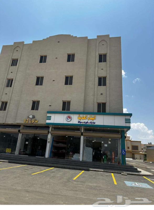 عمارة تجارية للبيع على شارع 40 في موقع مميز63007887501571111
