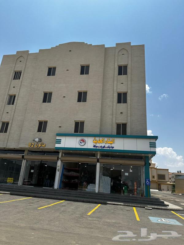 عمارة تجارية للبيع على شارع 40 في موقع مميز63007887501571113