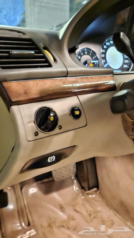 Mercedes E280 2006 model, color olive green63351193628673113