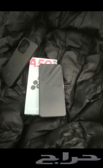 Hello, I'm selling my itel device for 300 riyal, negotiable.632299038097941119