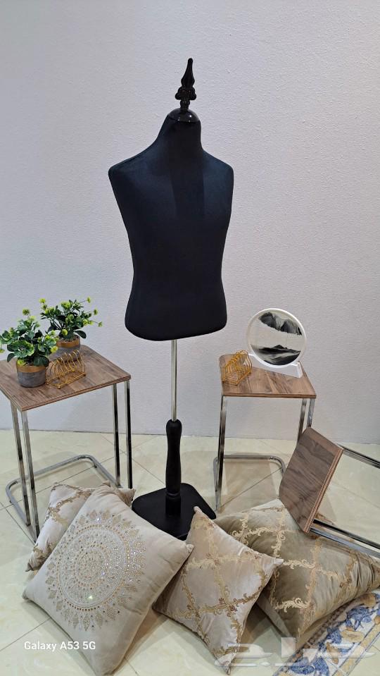 Luxury velvet fabric mannequins with various and distinctive bases63226460707714112