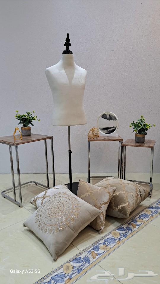 Luxury velvet fabric mannequins with various and distinctive bases63226460707714111
