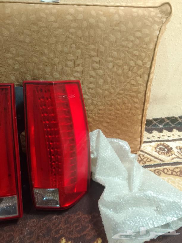 Rear hazard of a 2007 Cadillac63341323160707112