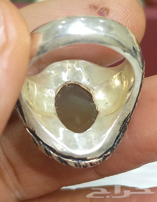 A yellow Yemeni agate ring63222060260355114